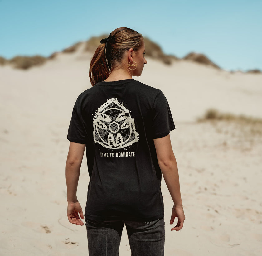 Dominator Boyfriend T-shirt